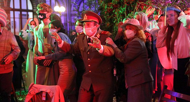 Bad Luck Banging bilde 3